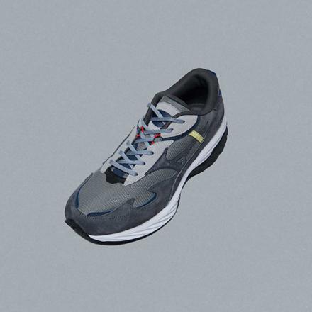 国内4月8日/10日発売予定】 グラフペーパー × ミズノ ウエーブライダー