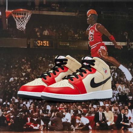 国内2月10日発売予定】ナイキ エアジョーダン 1 ミッド 