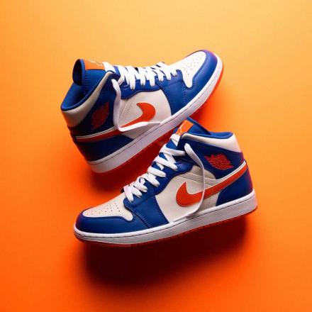 海外発売中】 ナイキ エアジョーダン 1 ミッド 