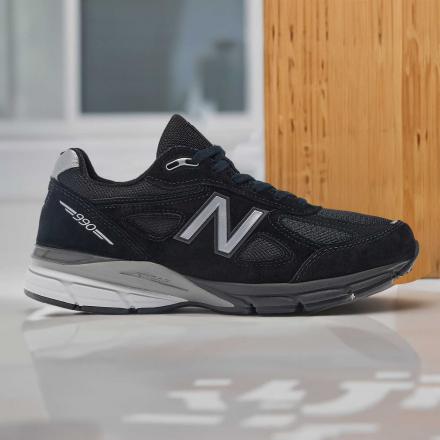 国内3月1日発売予定】 ニューバランス 990V4 ブラック/シルバー