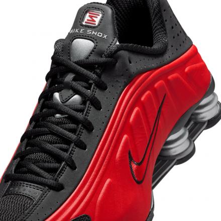 国内3月17日発売開始】 ナイキ ショックス R4 ユニバーシティレッド