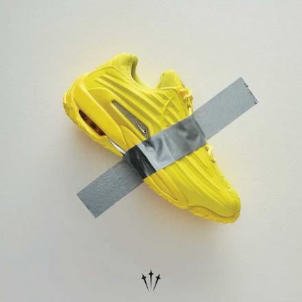 海外8月16日発売予定】 ノクタ × ナイキ ホット ステップ 2 オプティ