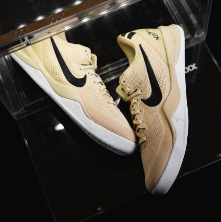 海外2024年発売予定】 ナイキ コービー 8 プロトロ 