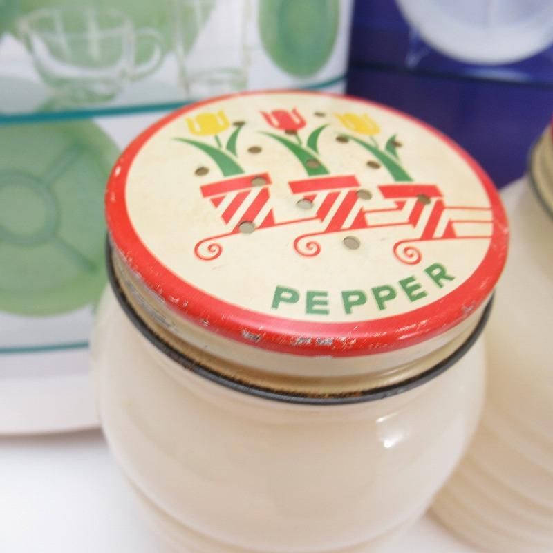 ファイヤーキング・アイボリー・ソルト＆ペッパーシェイカーセット