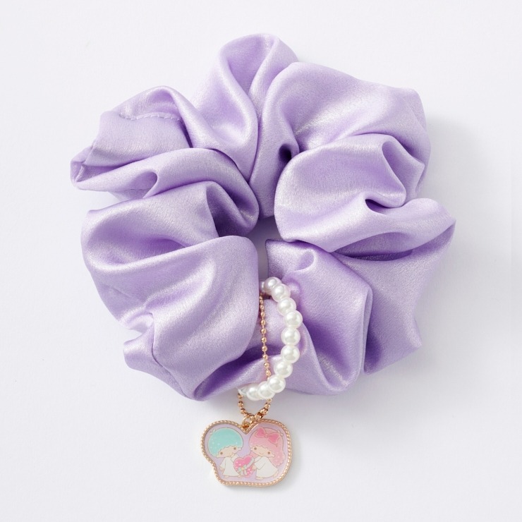 レディース チャーム付シュシュ（リトルツインスターズ） | シャンブル