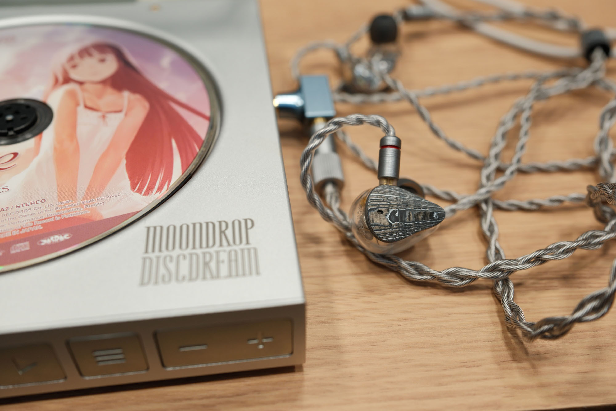 Moondrop 水月雨Dark Saber 黑劍雙混合10單元入耳式耳機