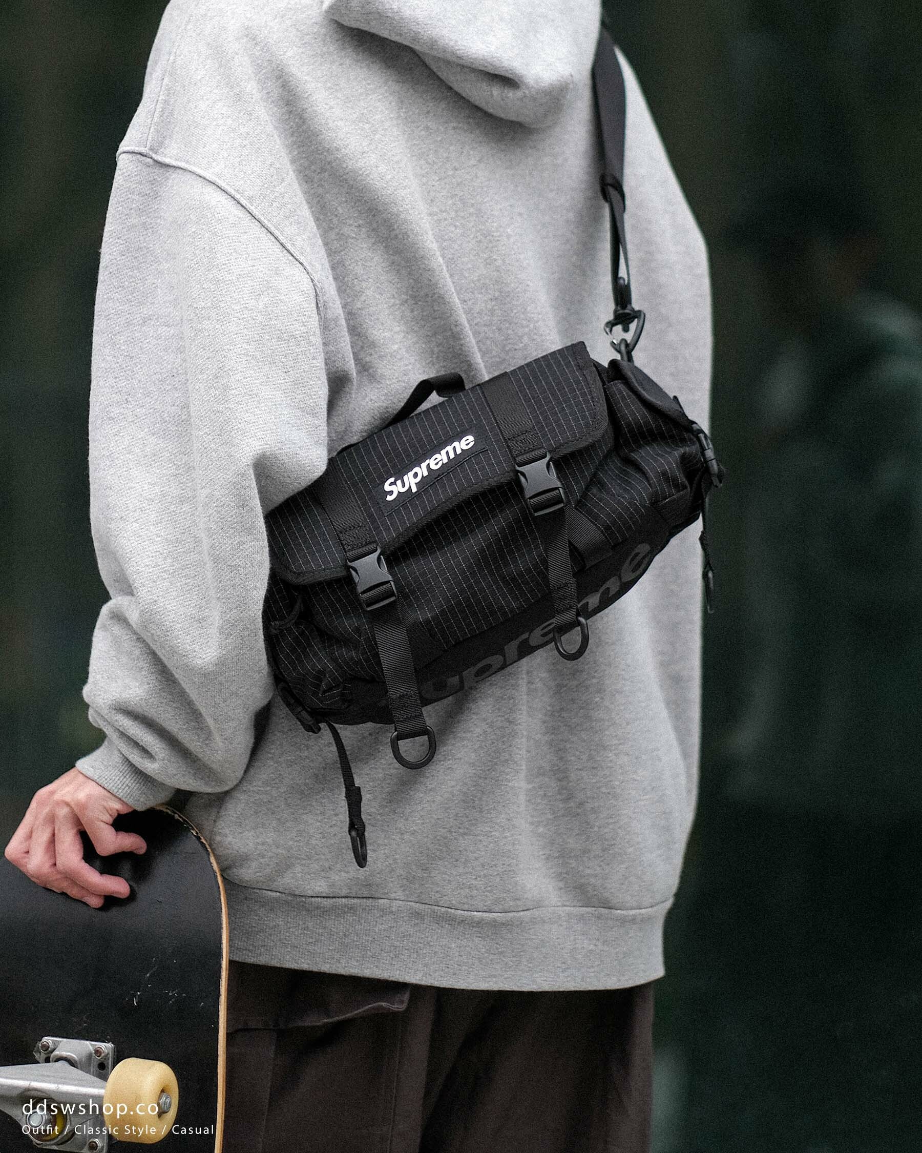 Supreme SS24 Mini Duffle Bag 側背包黑色