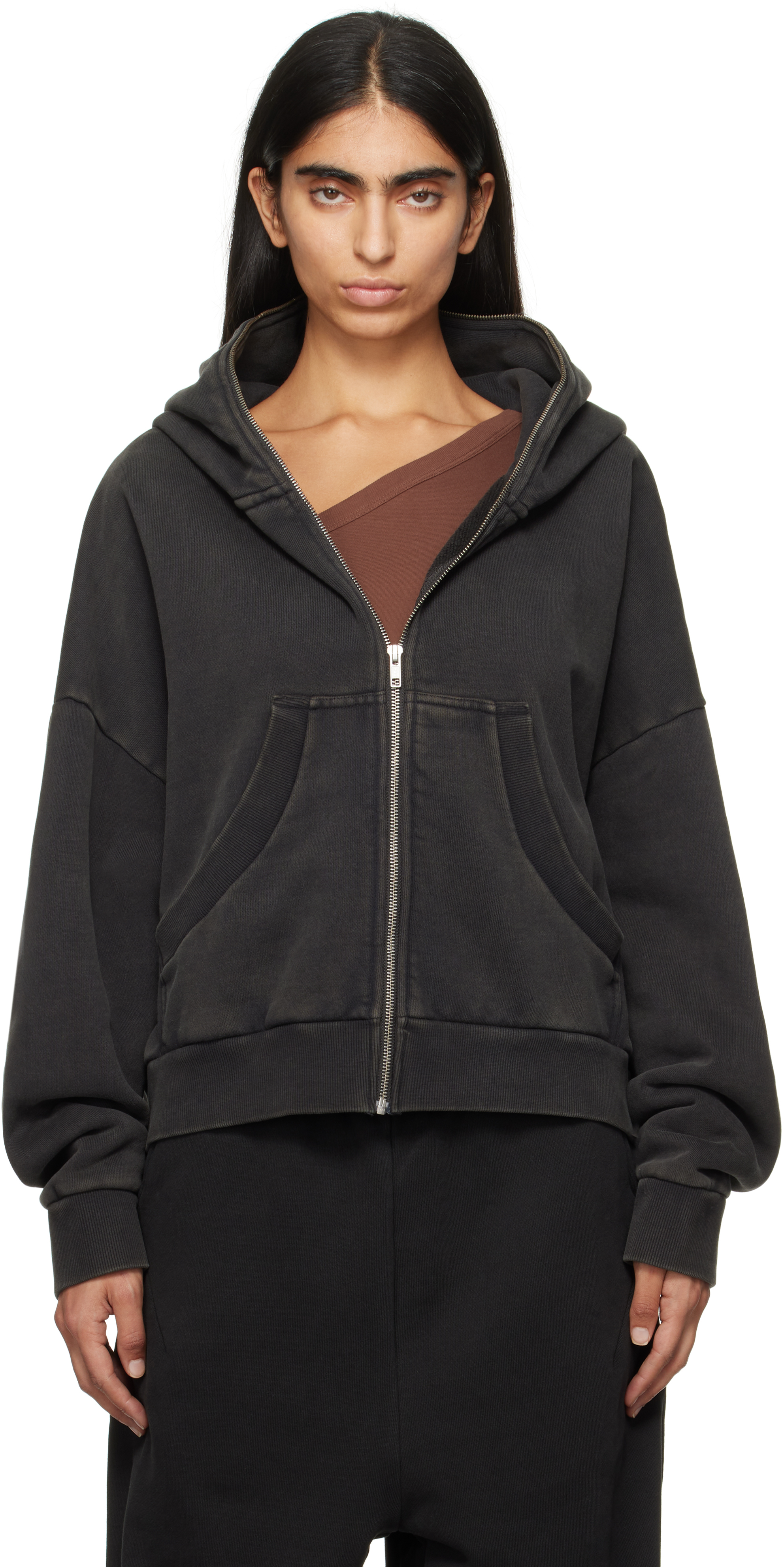 Entire Studiosのブラック Eternal ジップフーディがセール中