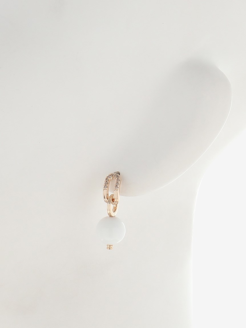 BELUGA】オブロング ダイヤ付き ホワイトアゲート ピアス