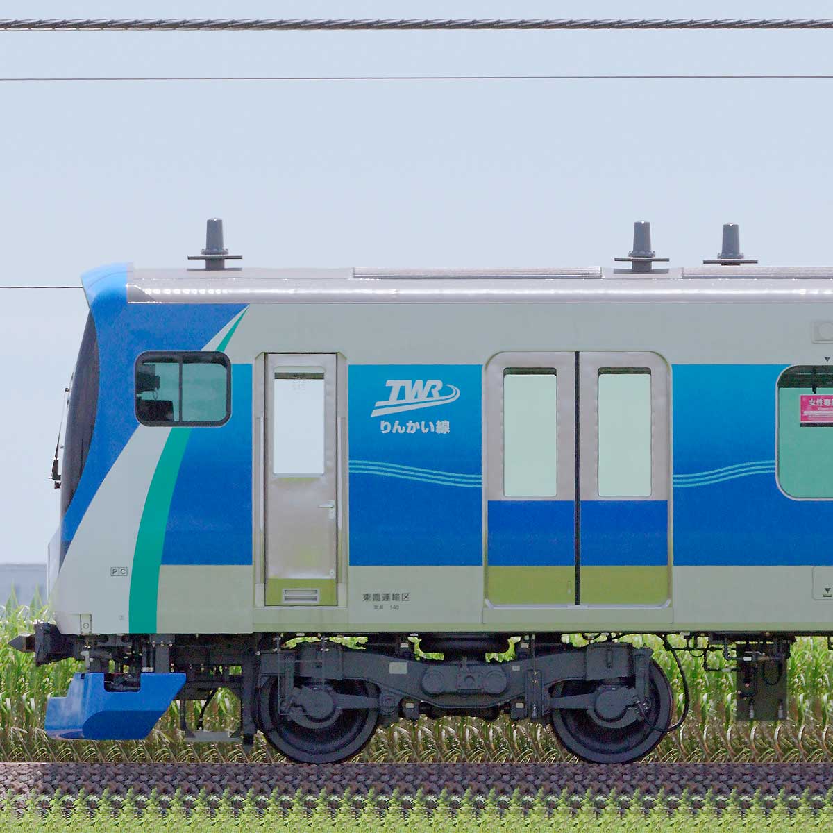 東京臨海高速鉄道りんかい線71-000形Z12編成（山側）｜RailFile.jp