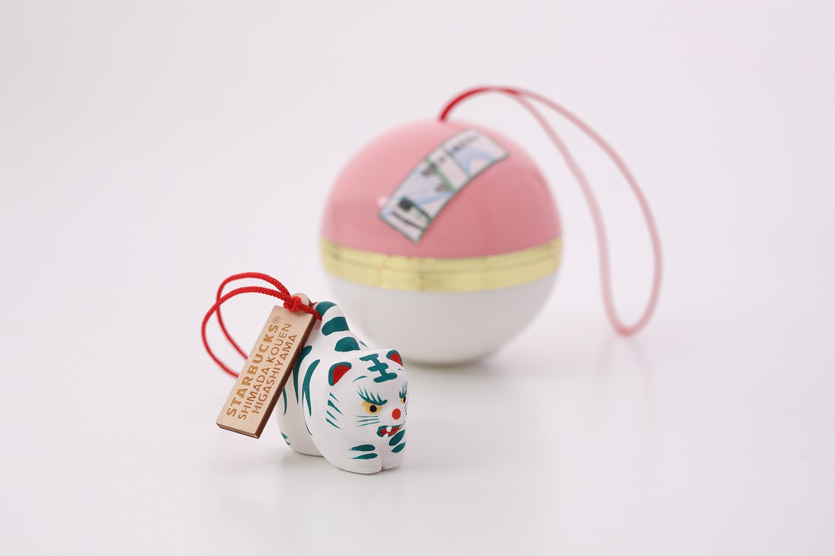 スタバ最新情報】幸運を招く縁起物チャームに、干支（トラ）が仲間入り