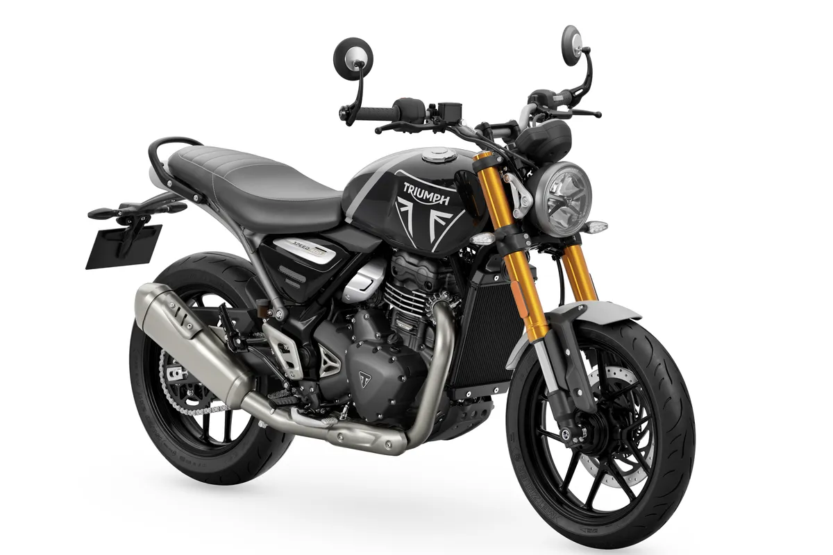 新車】普通二輪トライアンフ「スピード400」69万9000円、「スクラン