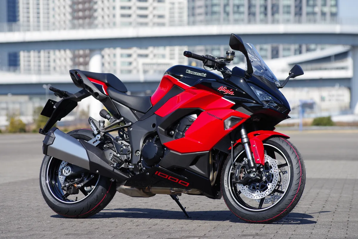 撮り下ろし】伝説であり懐かしい、トップガンカラーとZXRレプリカが