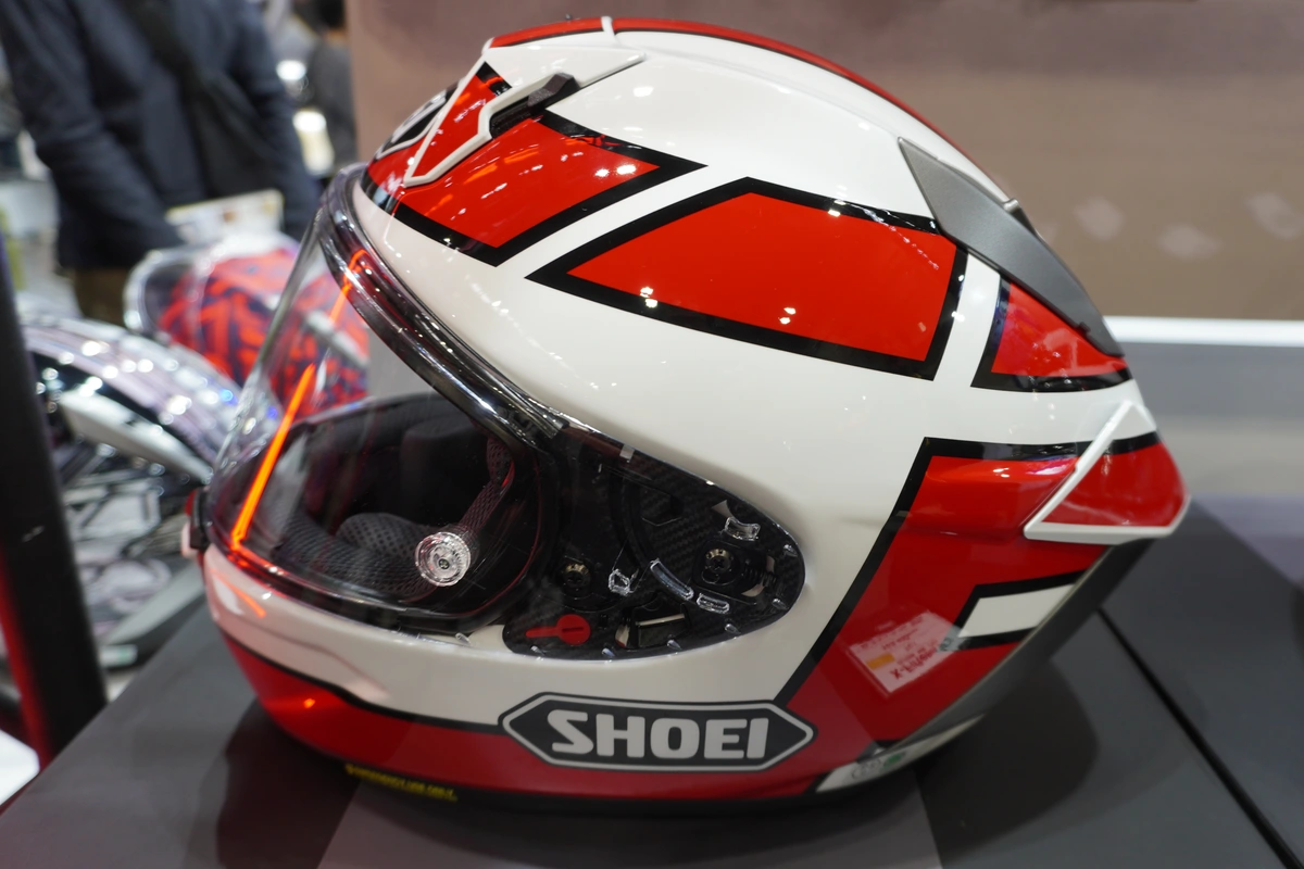 カメッ！】「X-Fifteen」&「Z-8」に『バリバリ伝説』コラボモデル限定