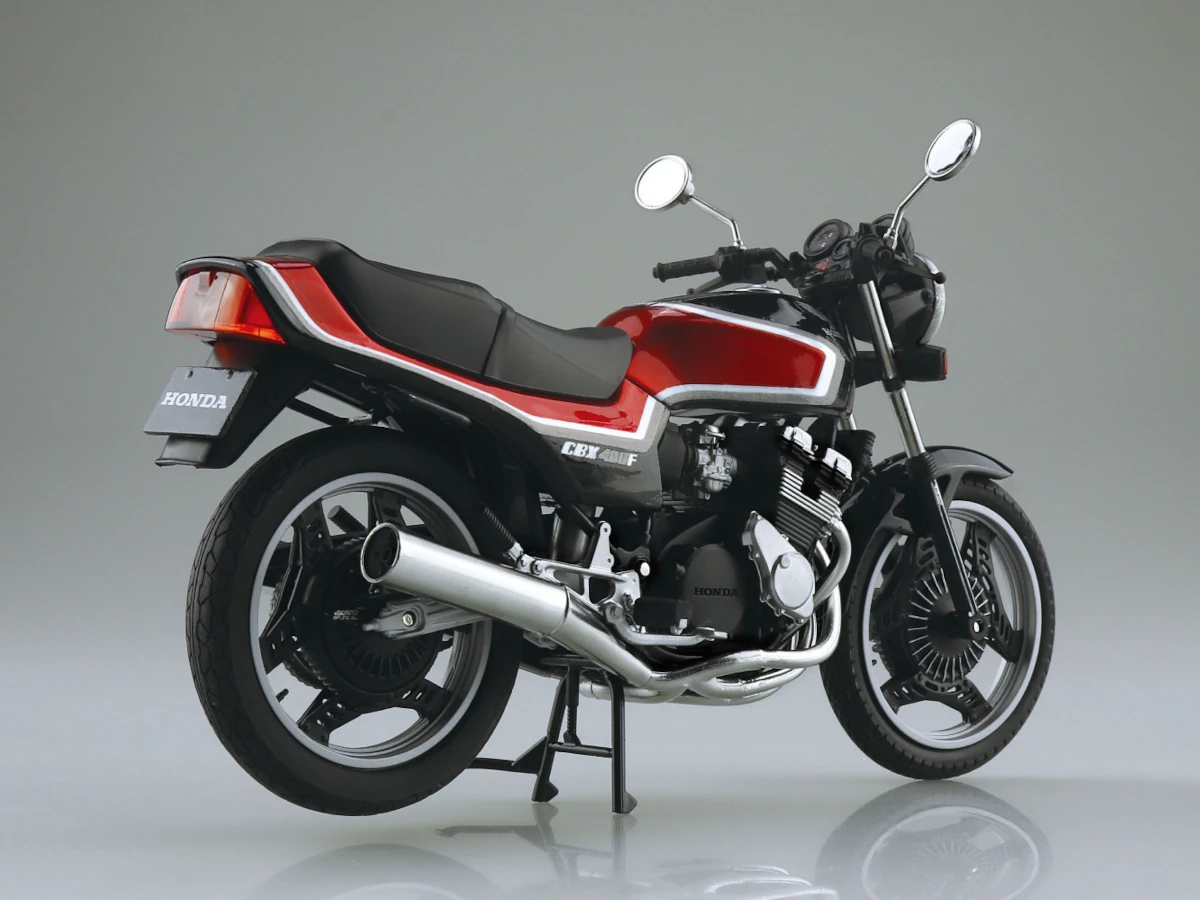 新製品】アオシマより1/12サイズ「CBX400F」の追加カラーが登場！ 2型