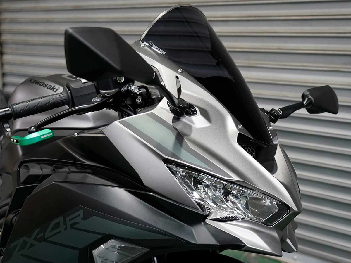 カユイところに手が届く！ TRICK STARより2025年モデル Ninja ZX-4R