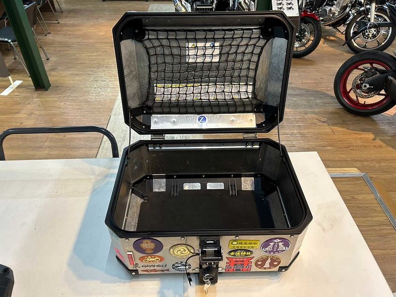 ウェビックガレージセール | Givi TREKKER OUTBACK 58リットル アルミ