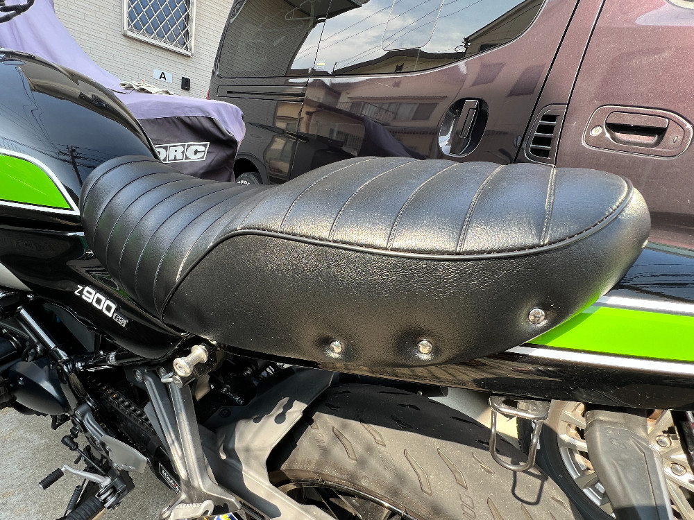 カワサキ Z900RS シート 口コミ・動画インプレッション (1) | バイク