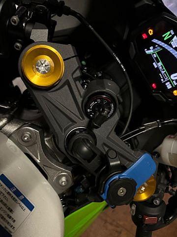 KAWASAKI ZX-6R Quad Lock:クアッドロック フォークステムマウントを