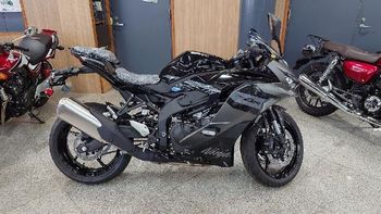 ZX-4R/カワサキ の販売情報 ユーメディア 川崎｜ウェビック バイク選び