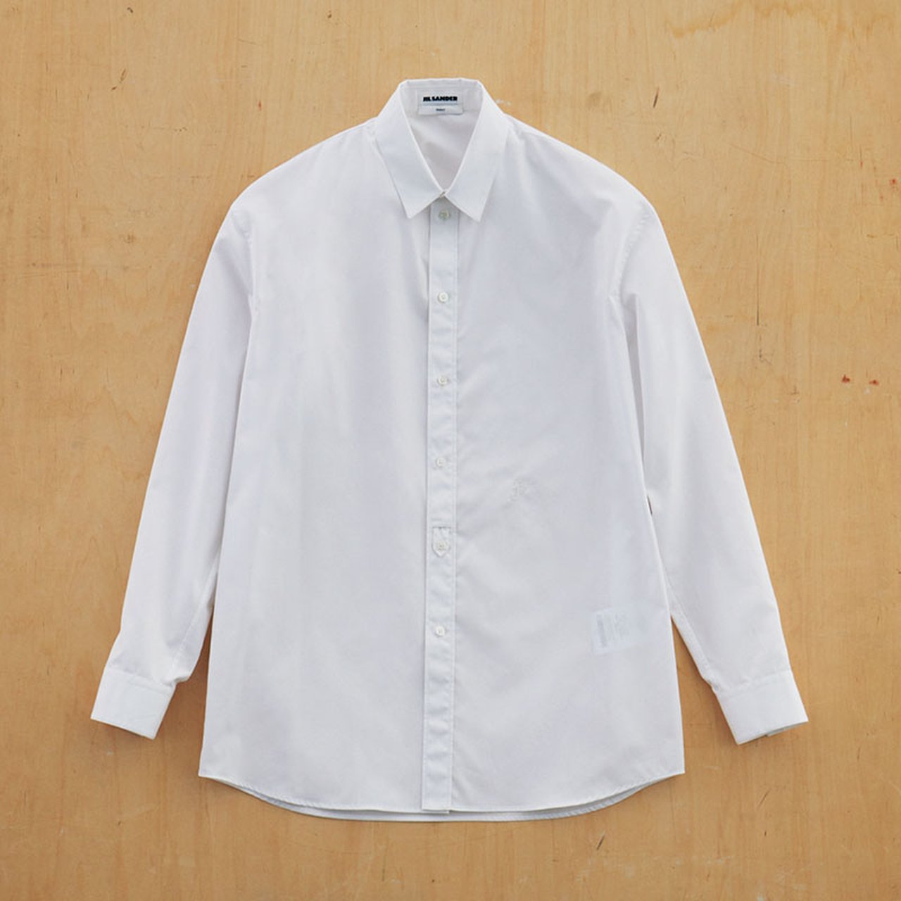 今日の白シャツは？ ジル・サンダーの7daysシャツで毎日モード | UOMO