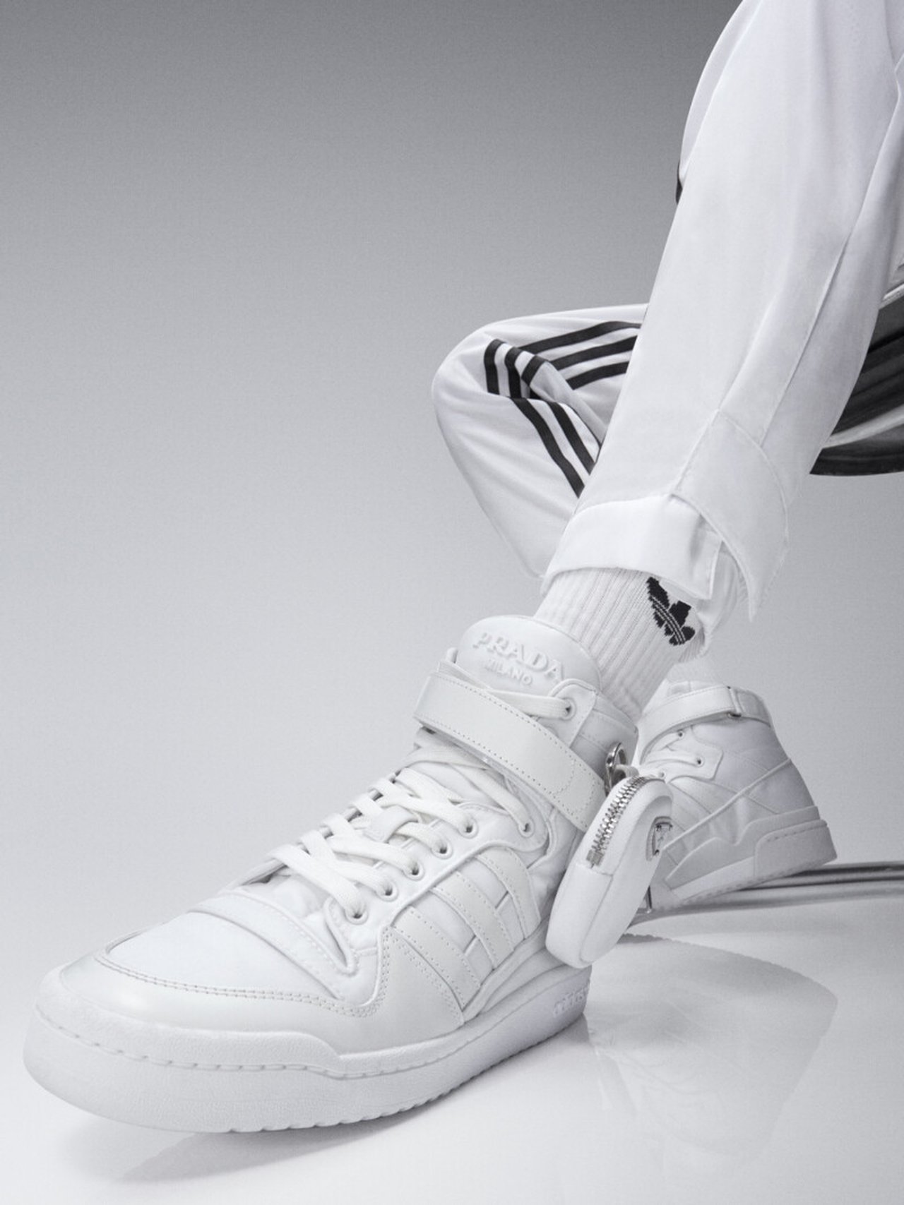 フォーラム」スニーカーは即完売必至。「プラダ×アディダス」第3弾は1