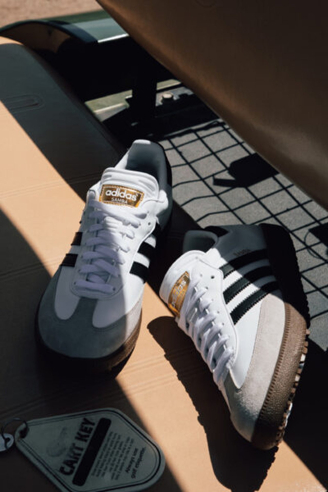 おしゃれな大人のゴルフシューズ】アディダス名品スニーカー「サンバ