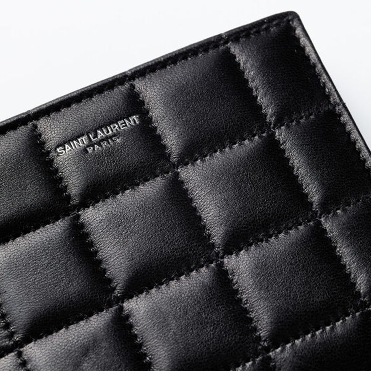 プラダ、ボッテガ・ヴェネタ… 2024年に大人が持つべきハイブランドの