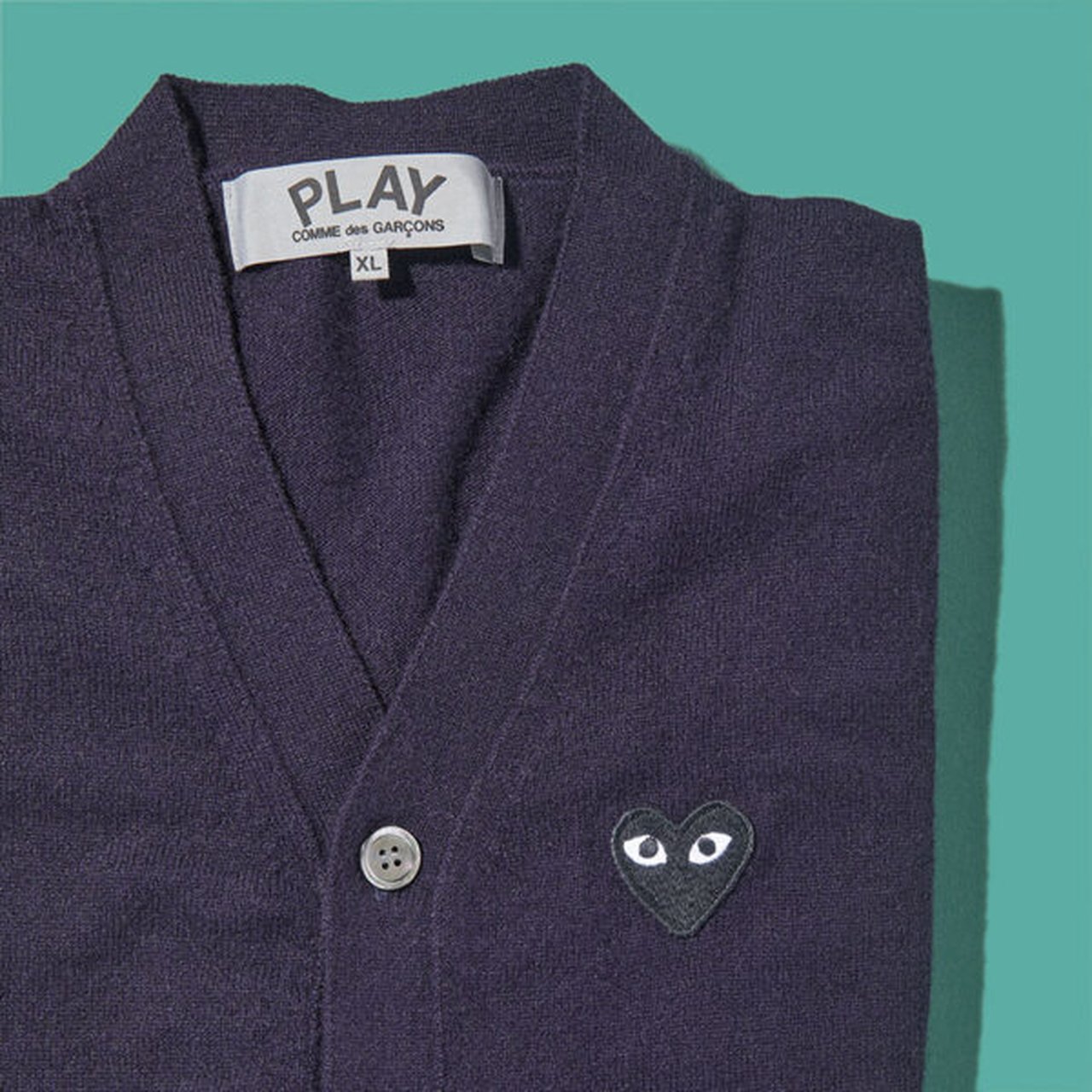 コム デ ギャルソンの「ネイビー」】大人が春に着るべき新作3選 | UOMO