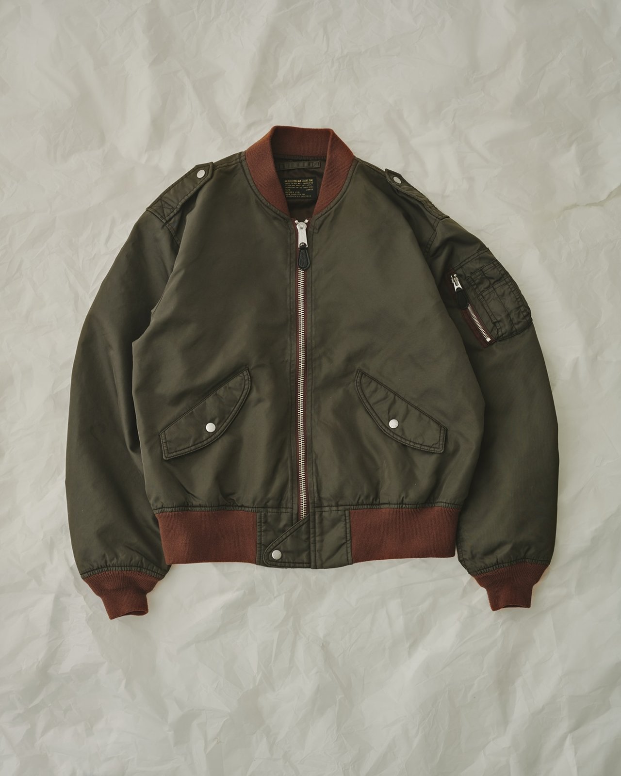 差がつく大人のミリタリーアウター】名品フライトジャケット「L-2B」の