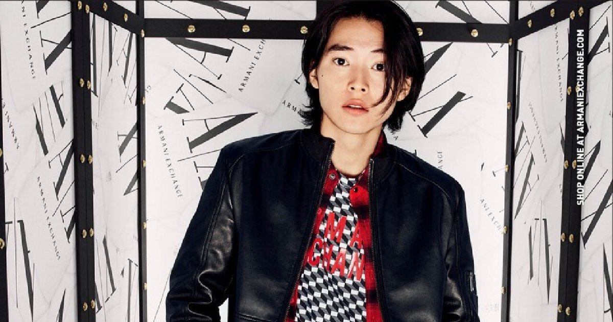 日本人初、山﨑賢人さんがA|X アルマーニ エクスチェンジの“顔”に！ | UOMO