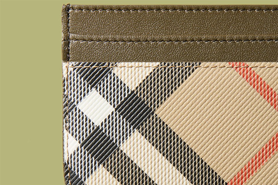 BURBERRY】バーバリーチェックのカードケース、バックパック 大人が