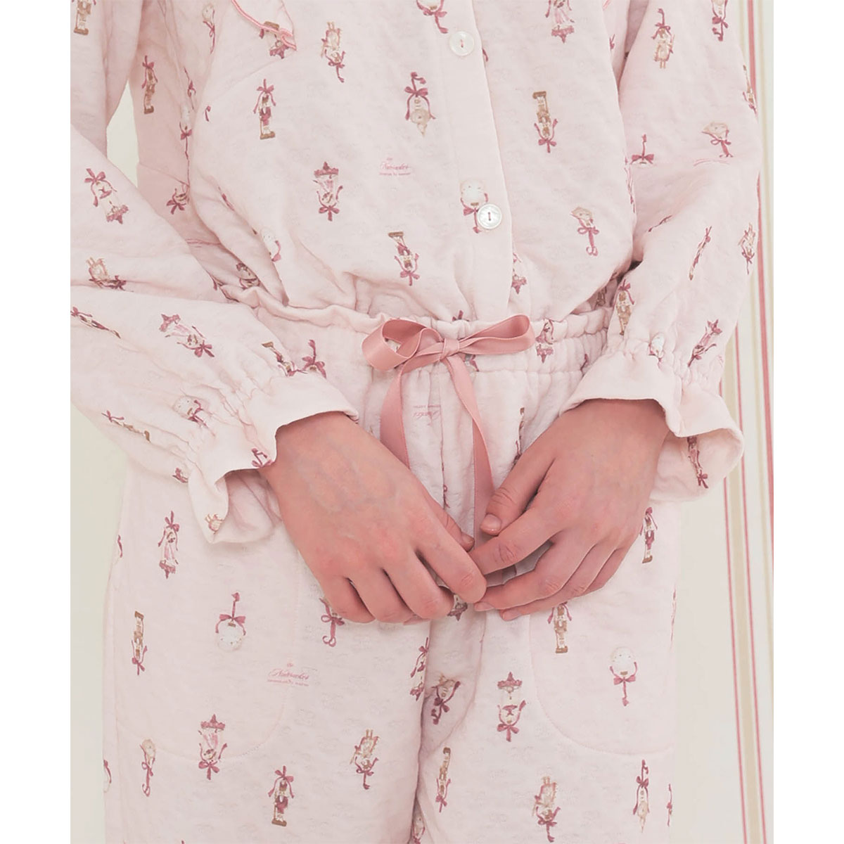 ナルエー パジャマ 裏綿接結(綿入り)くるみ割り人形フリルパジャマ