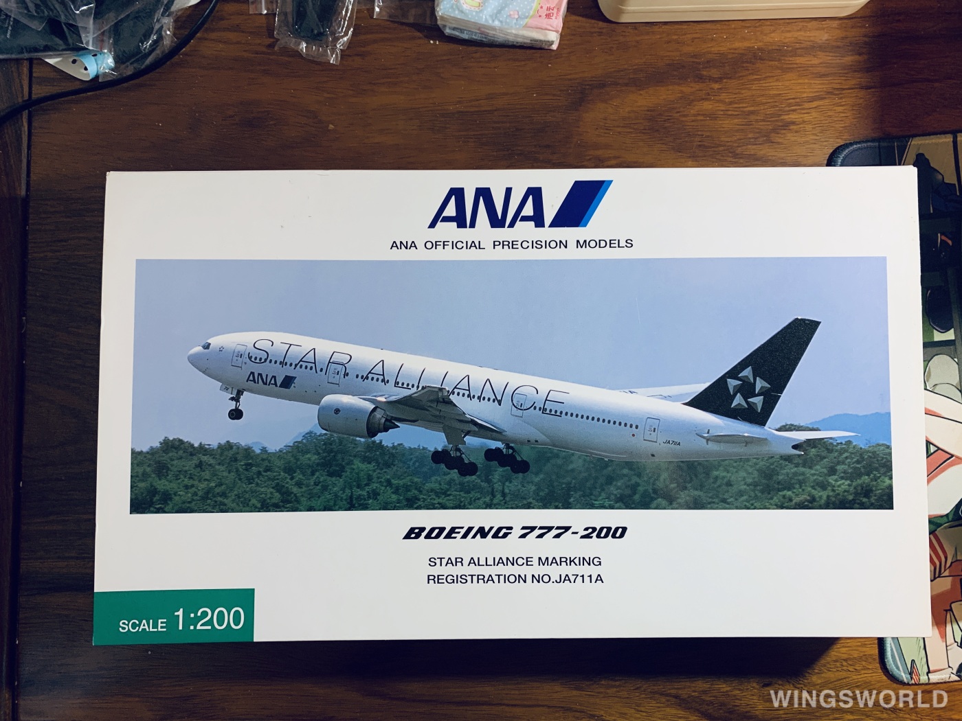 Hogan 1:200 Boeing 777-200 ANA 全日空NH20002 JA711A 星空联盟的照片