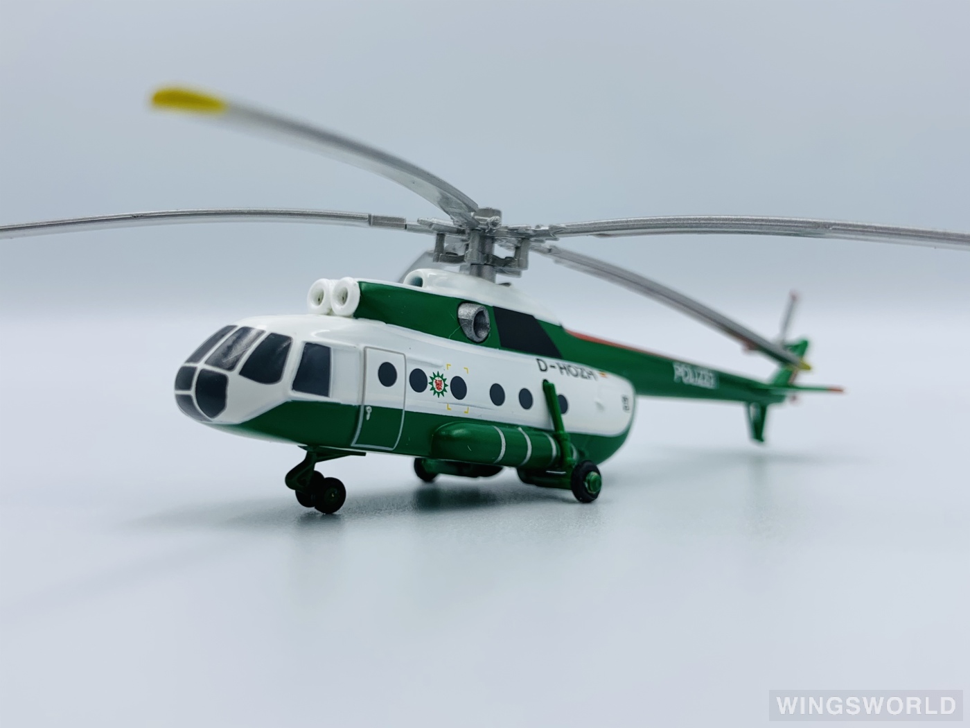 Herpa 1:200 Mil Mi-8 Brandenburg Police Department 554893 D-HOZH