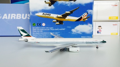 Phoenix 1:400 Boeing 777-300ER Cathay Pacific 国泰航空PH04626 B