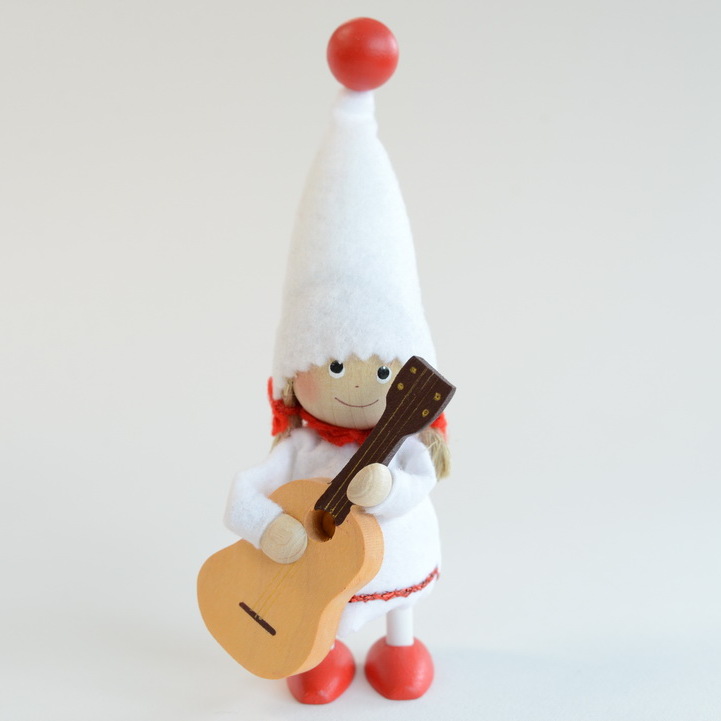 ノルディカニッセ ギターを持った青い服のサンタ (ノルディカニッセ