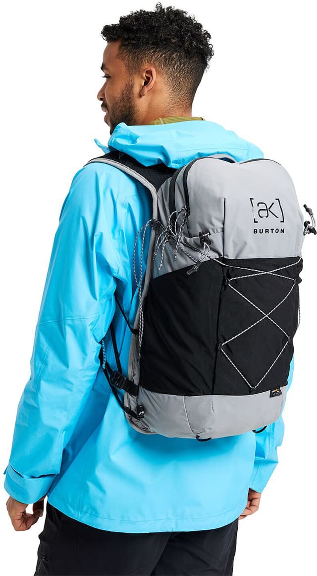 Burton [ak] Surgence 20L Backpack - Unisex | The Last Hunt