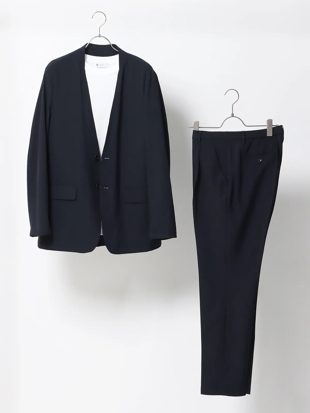 WEB限定／PERFORMANCE SUIT／ノーカラージャケット＆パンツ＆Tシャツ