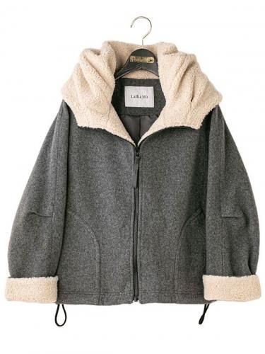 Lallia Mu】ボアフードショートコート - Carry On ONLINE STORE