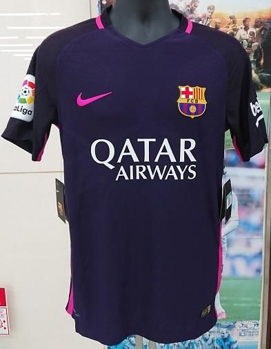 FCバルセロナ（A）16/17 オーセンティック A,イニエスタ＃8 穴