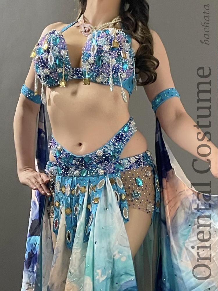 ベリーダンスの衣装 オリエンタル シャービー Yasser 発表会 エジプト