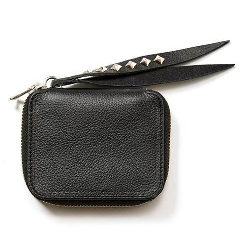 CALEE - PLANE LEATHER ZIP MULTI WALLET ＜STUDS CHARM