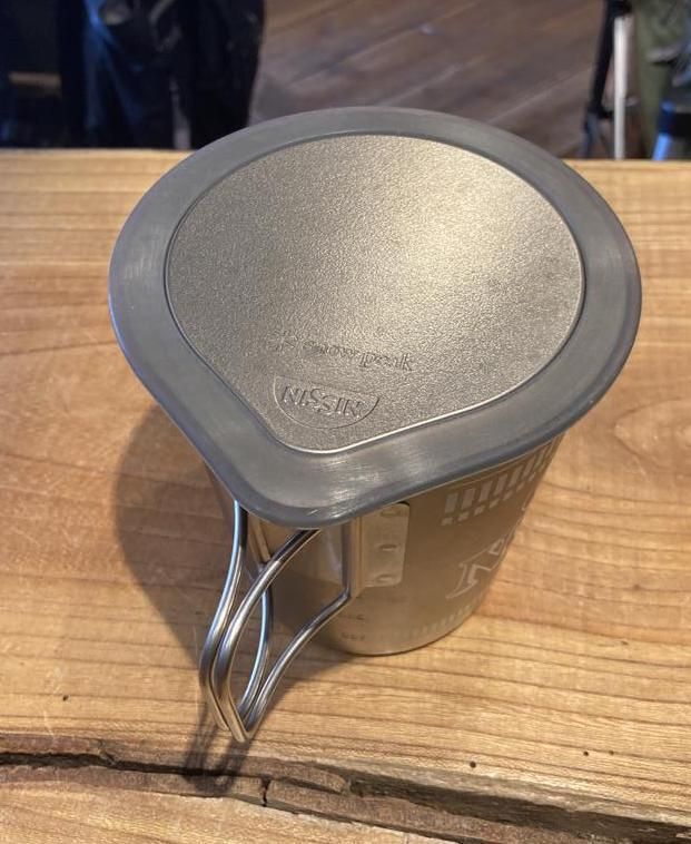 日清 × snow peak スノーピーク＞ カップヌードル型チタンクッカー