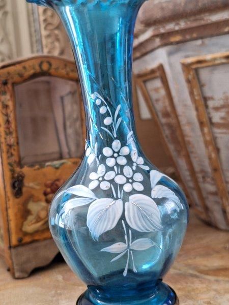 アンティークブルーガラス一輪挿し - アンティークモール＆蚤の市情報