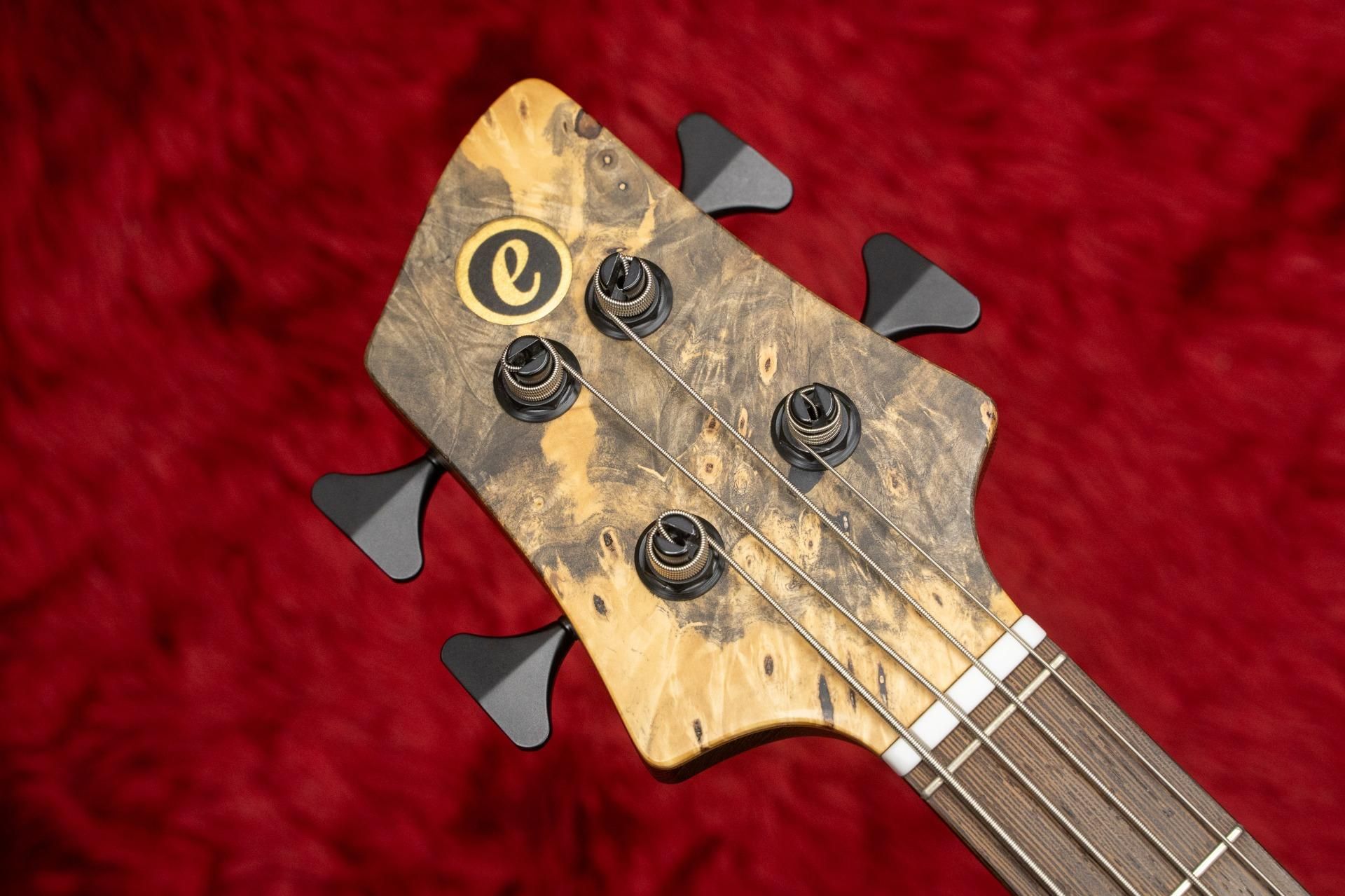 used】Elrick Bass Guitars / Gold Series e-volution 4st #E3619 3.20