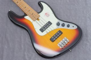 Fender Deluxe Jazz Bass MOD. MEX Neck and Squier Body - Geek IN Box