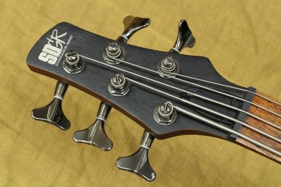 Ibanez SR505 - Geek IN Box