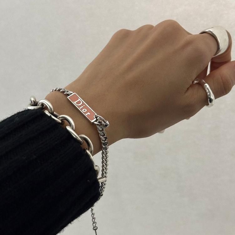 ロゴプレートブレスレット シルバー×ピンク ヴィンテージ|ディオール