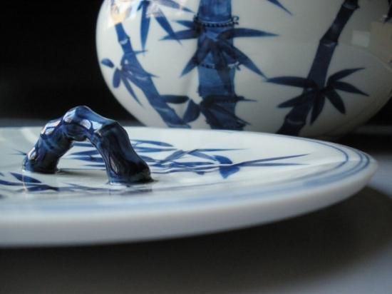 染付 竹絵捻梅形水指 (共箱) 三代 紫翠窯 西村徳泉 - 茶道具販売 栗林園